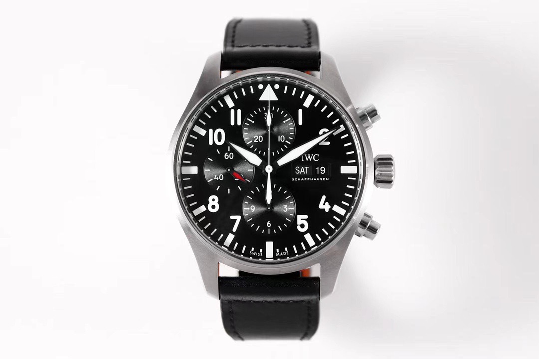 ZF/아이더블유씨 파일럿 IWC3777 V2