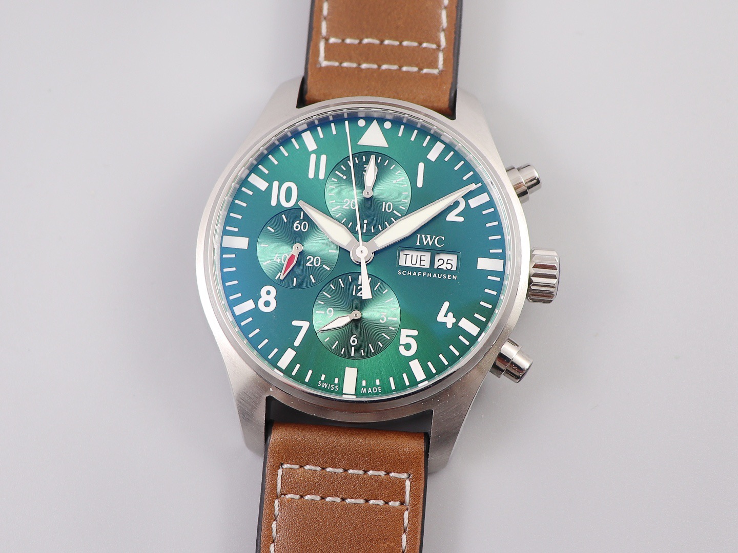 ZF/아이더블유씨 파일럿 IWC3777 V2