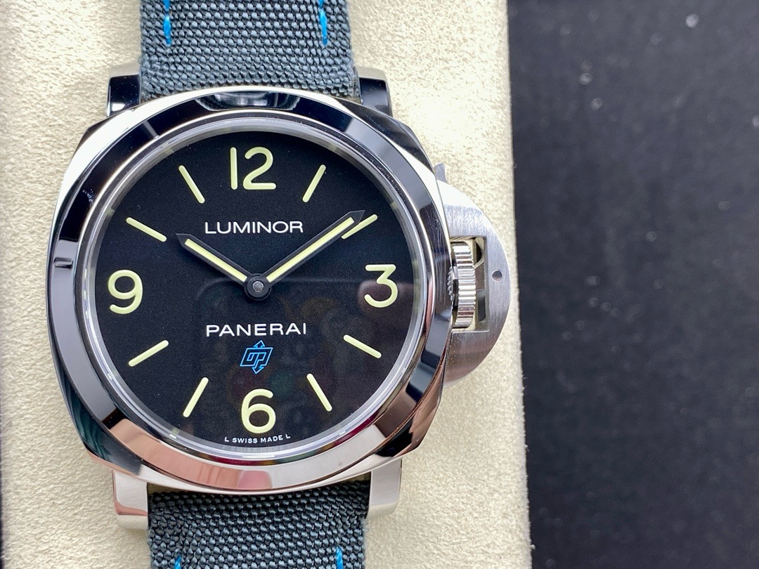 HW/파네라이 PAM774 44MM