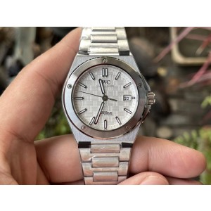 V7/아이더블유씨 인제니어 오토매틱 40