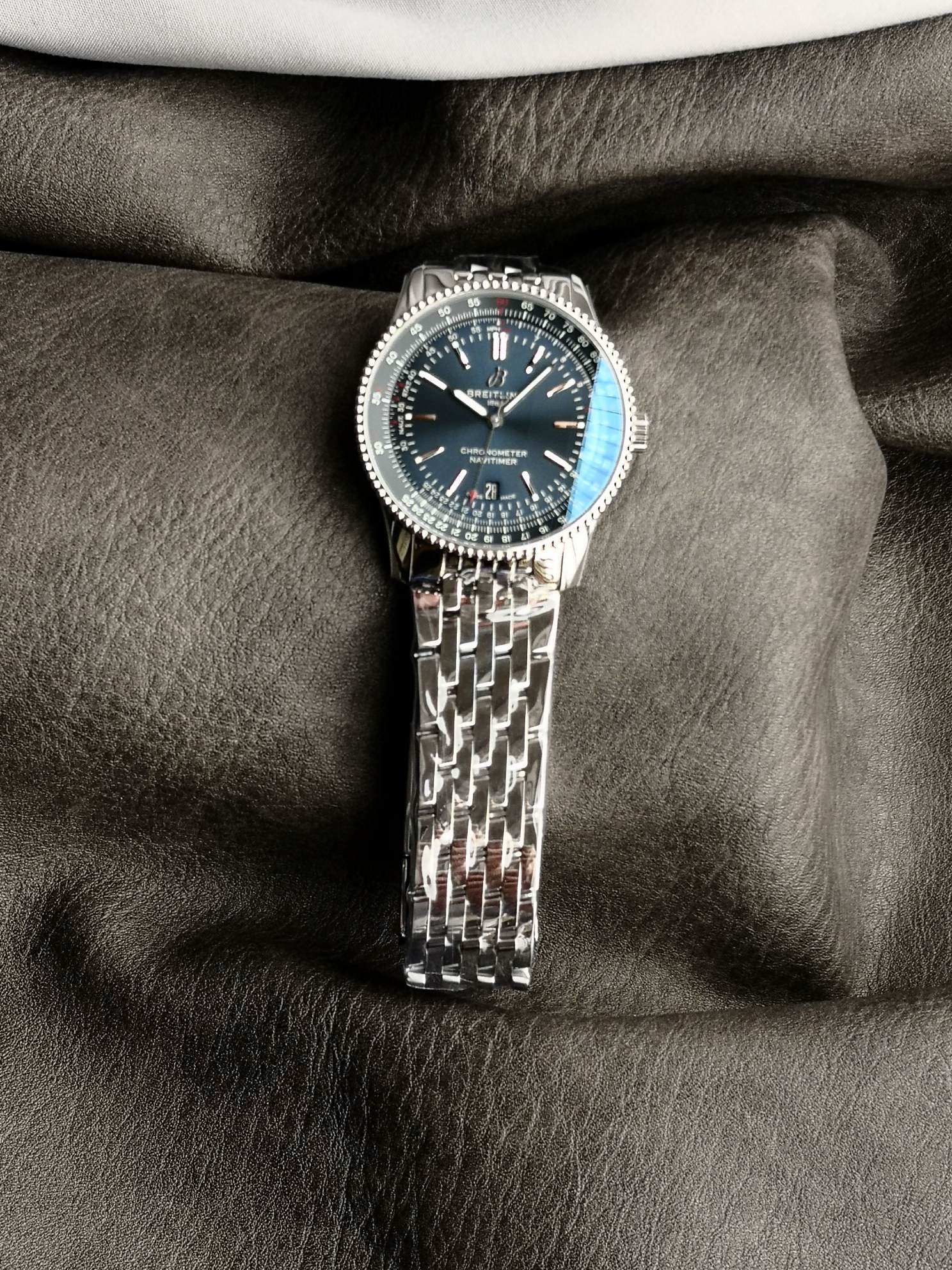 V7/브라이틀링 네비타이머 1 41MM