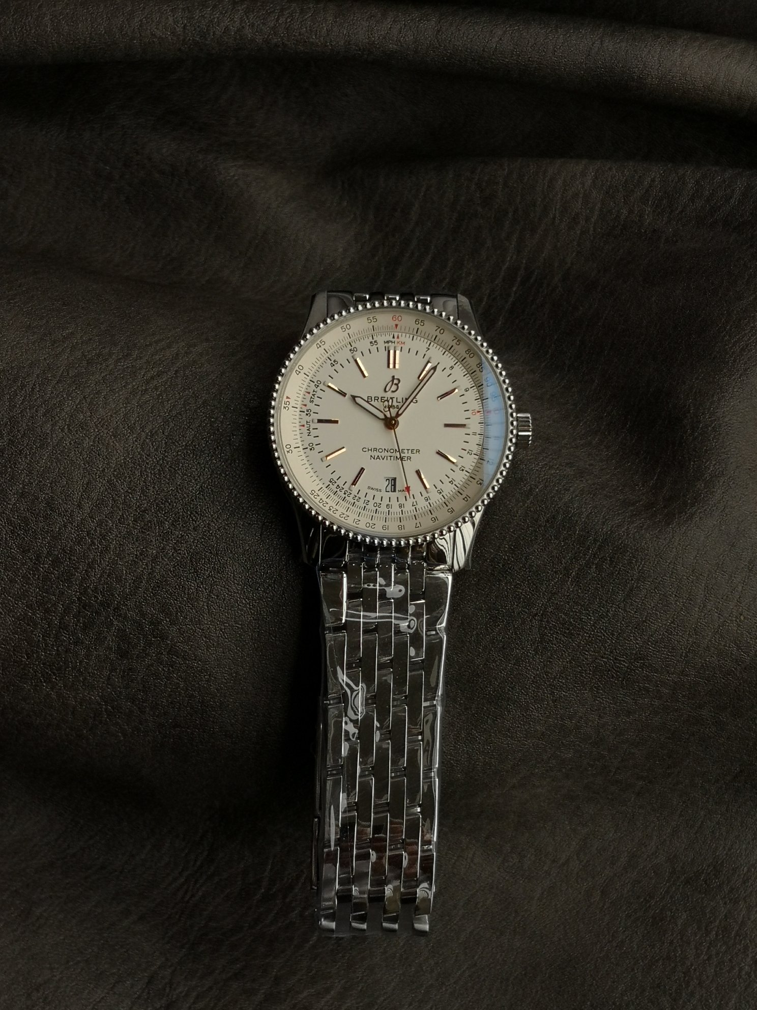V7/브라이틀링 네비타이머 1 41MM