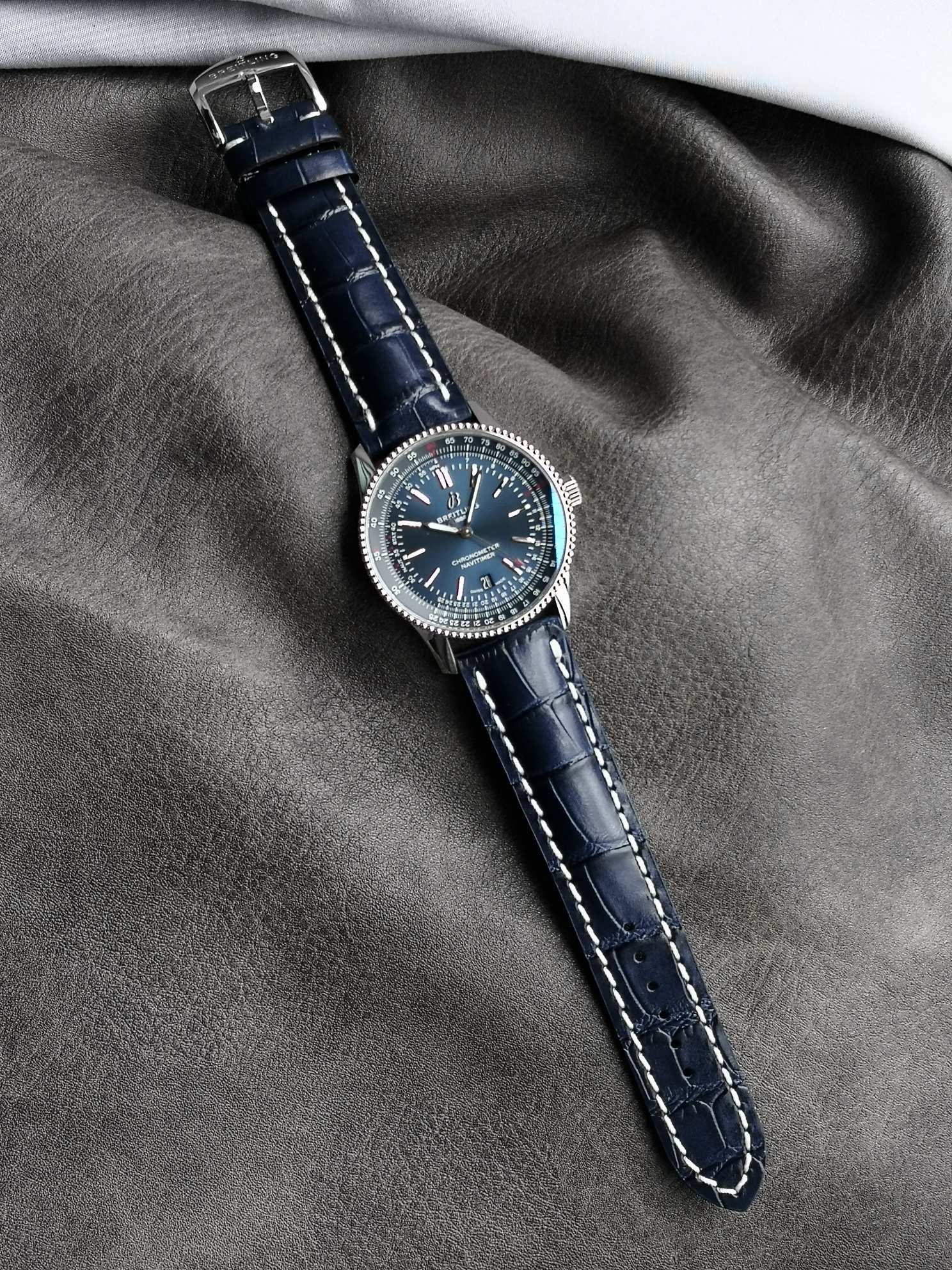 V7/브라이틀링 네비타이머 1 41MM