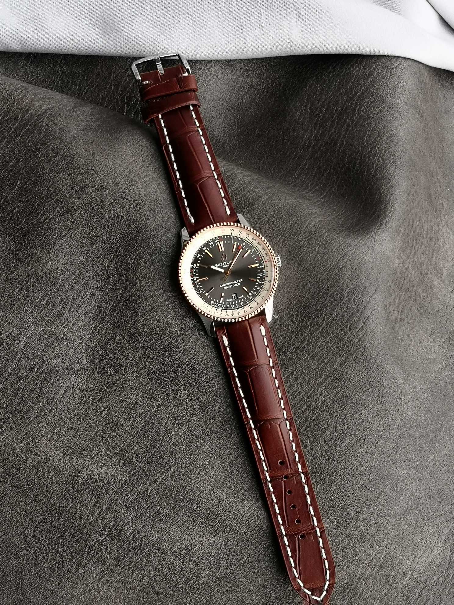 V7/브라이틀링 네비타이머 1 41MM