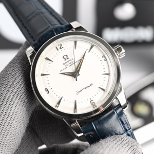 오메가 씨 마스터 1948 스몰 세컨