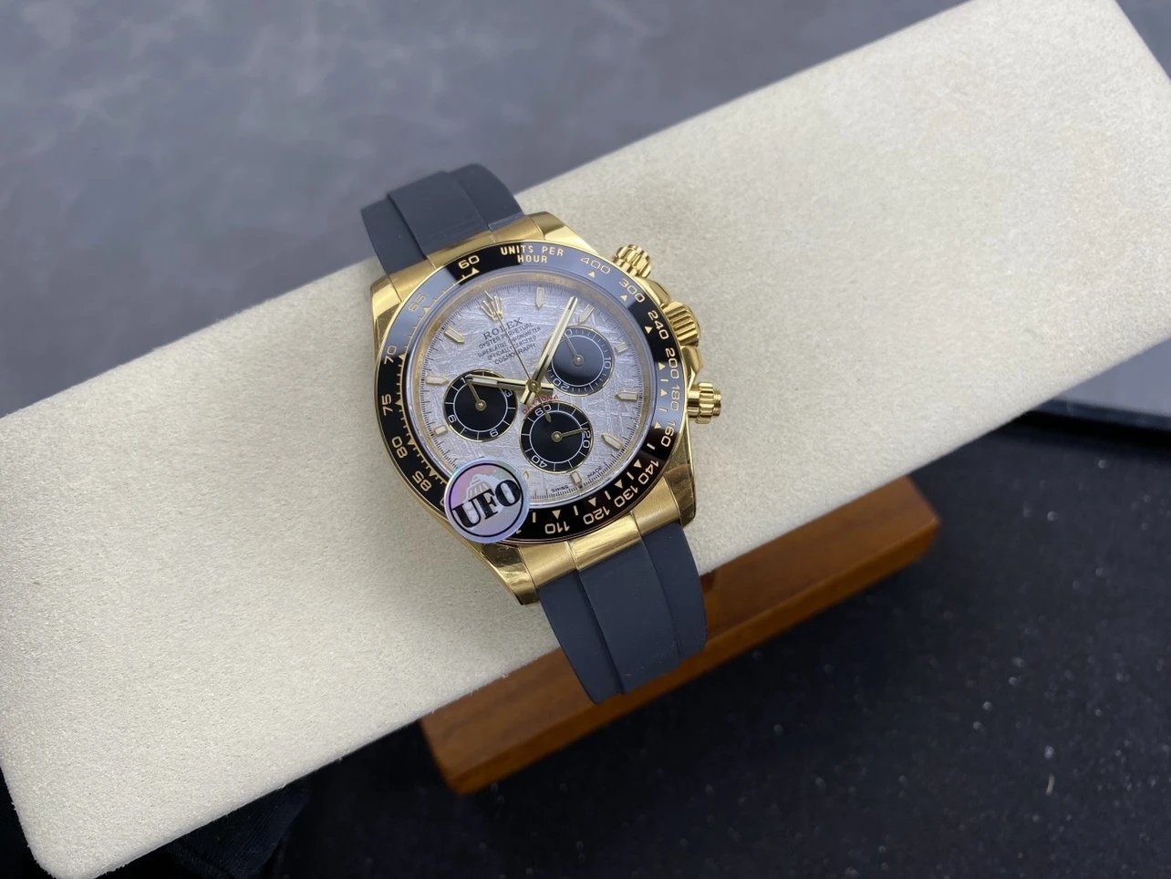 UFO/롤렉스 데이토나 4131 메테오라이트